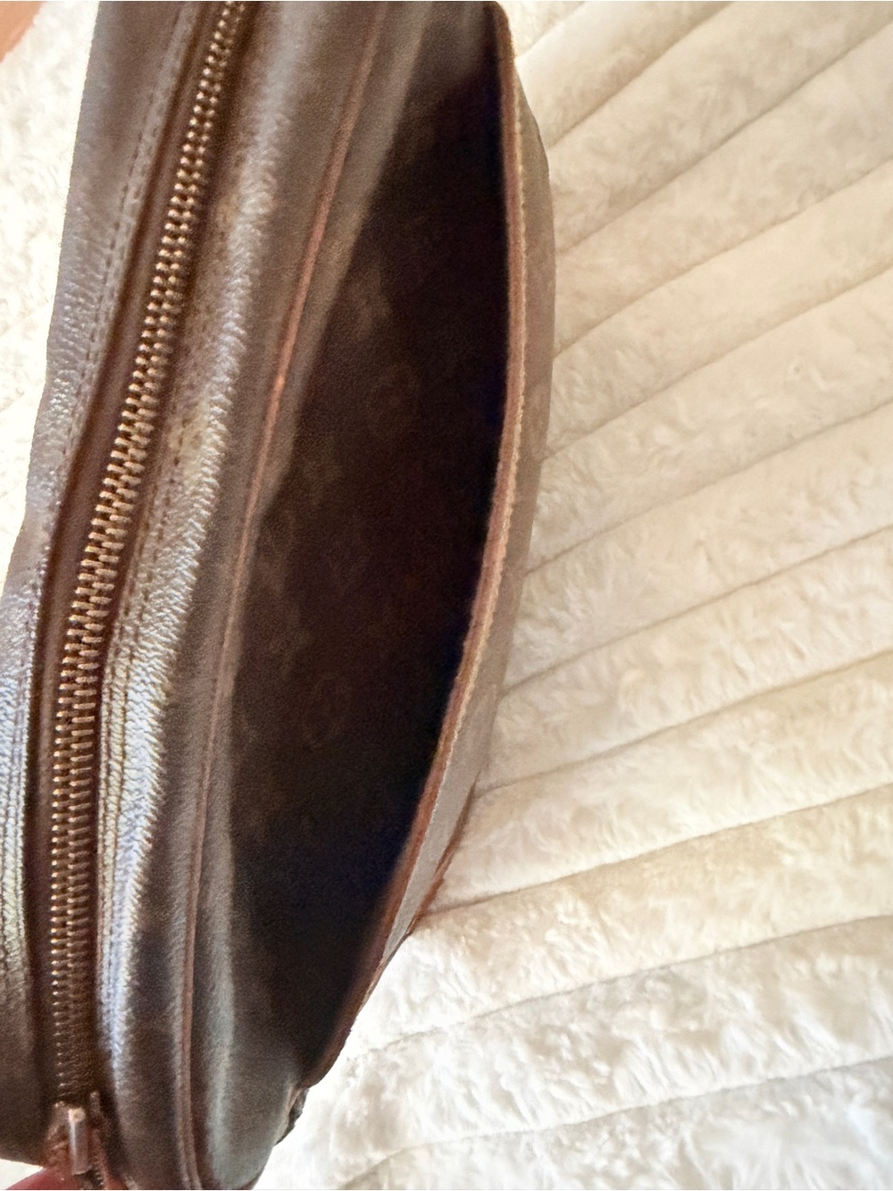 Louis Vuitton Brown Monogram Canvas Toiletry Pouch with Tan Trim - Picture 14 of 15